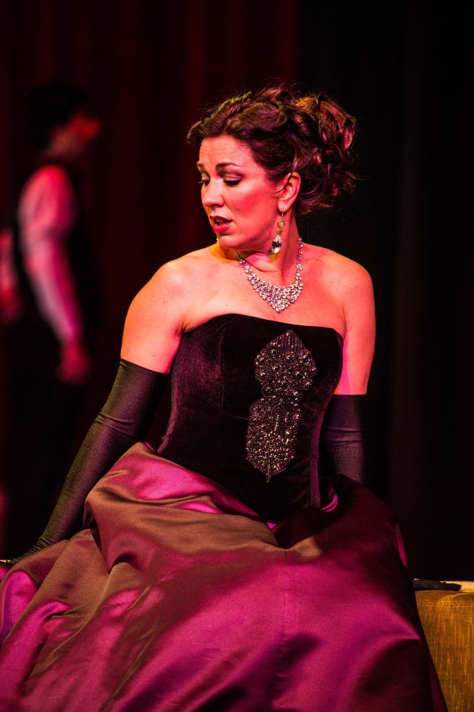 Antoinette Halloran as Violetta, black dress, Melbourne Opera La Traviata 2013