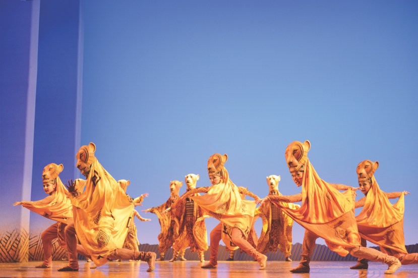 The Lion King Sydney 2013 Lioness Hunt