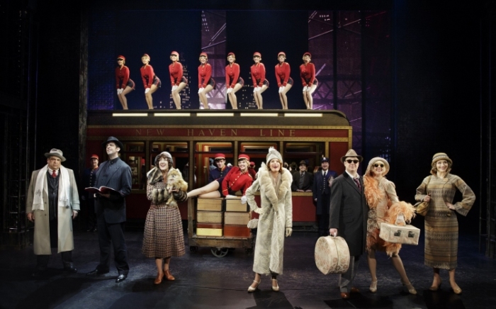 Bullets over Broadway the musical, train