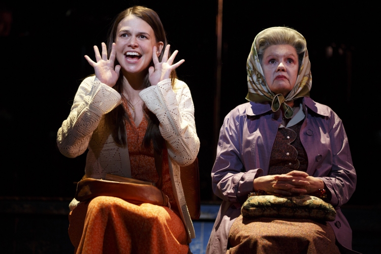 Violet Broadway Sutton Foster, Annie Golden