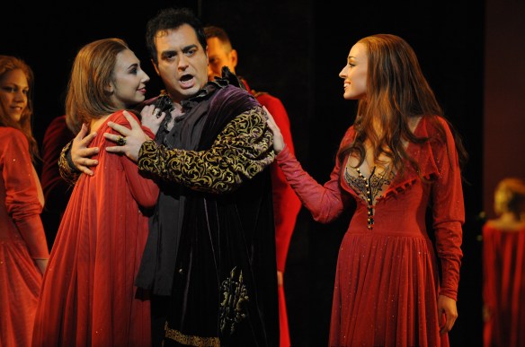 Opera Australia: Rigoletto review [Sydney] – Man in Chair