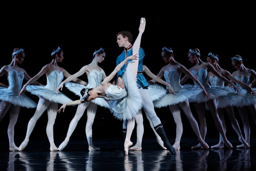 Amber Scott and Adam Bull Swan Lake 2012 The Australian Ballet