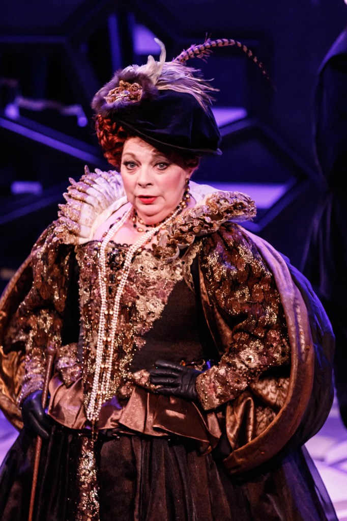 Maria Stuarda 2015 Melbourne Opera, Rosamund Illing