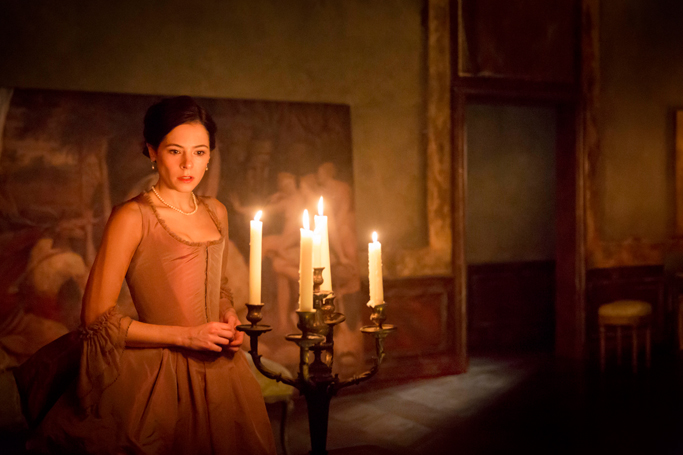 LES LIAISONS DANGEREUSES