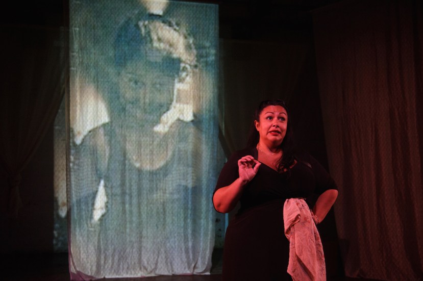 Taxithi, Helen Yotis