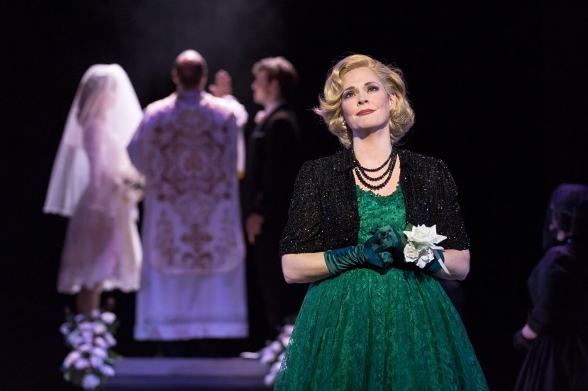 the-light-in-the-piazza-2016-lifelike-company-chelsea-plumley-as-margaret