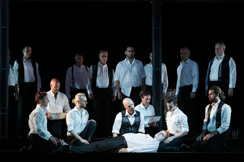 gotterdammerung-2016-melbourne-ring-cycle-stefan-vinke-male-chorus