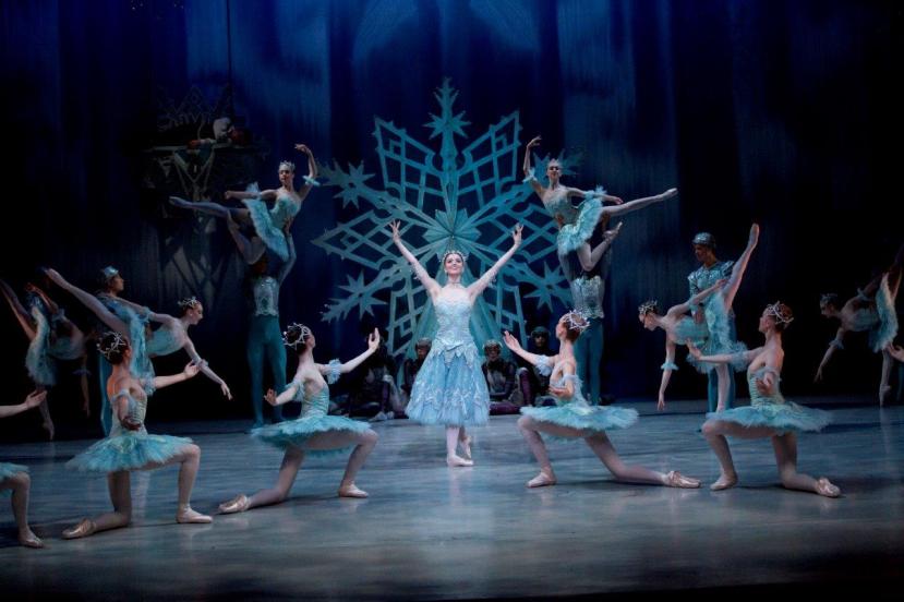 the-snow-queen-2016-the-australian-ballet-school-the-ice-palace