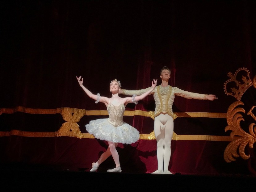 the-sleeping-beauty-2017-royal-ballet-sarah-lamb-with-vadim-muntagirov